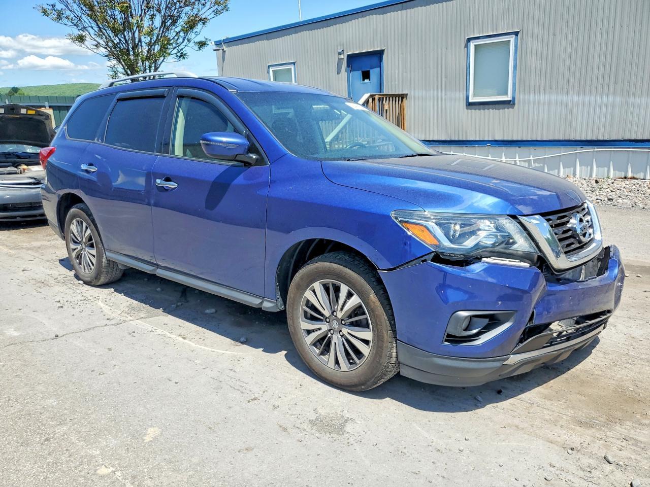 2018 NISSAN PATHFINDER