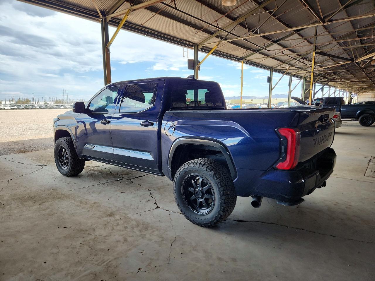2024 TOYOTA TUNDRA