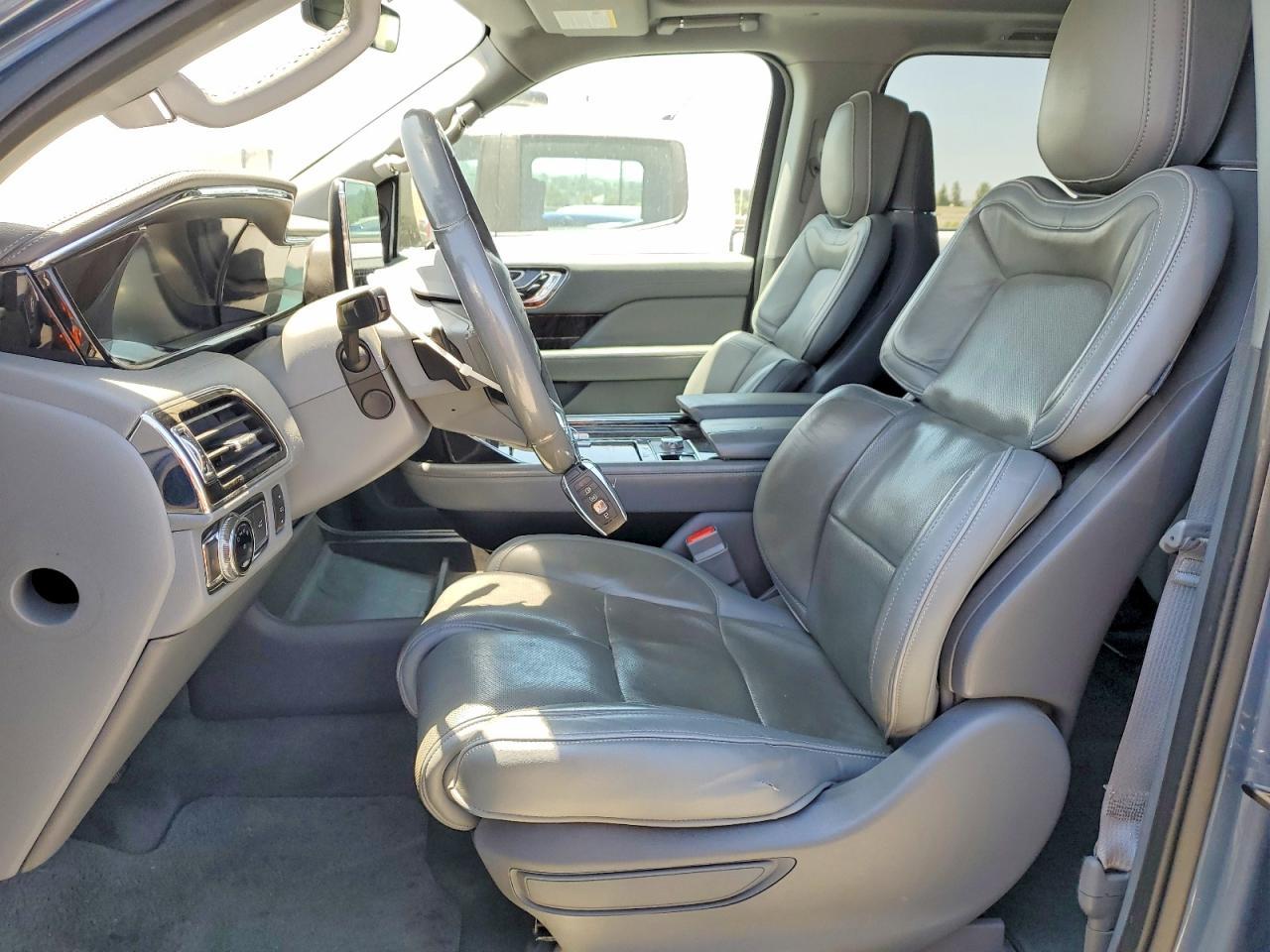 2018 LINCOLN Navigator