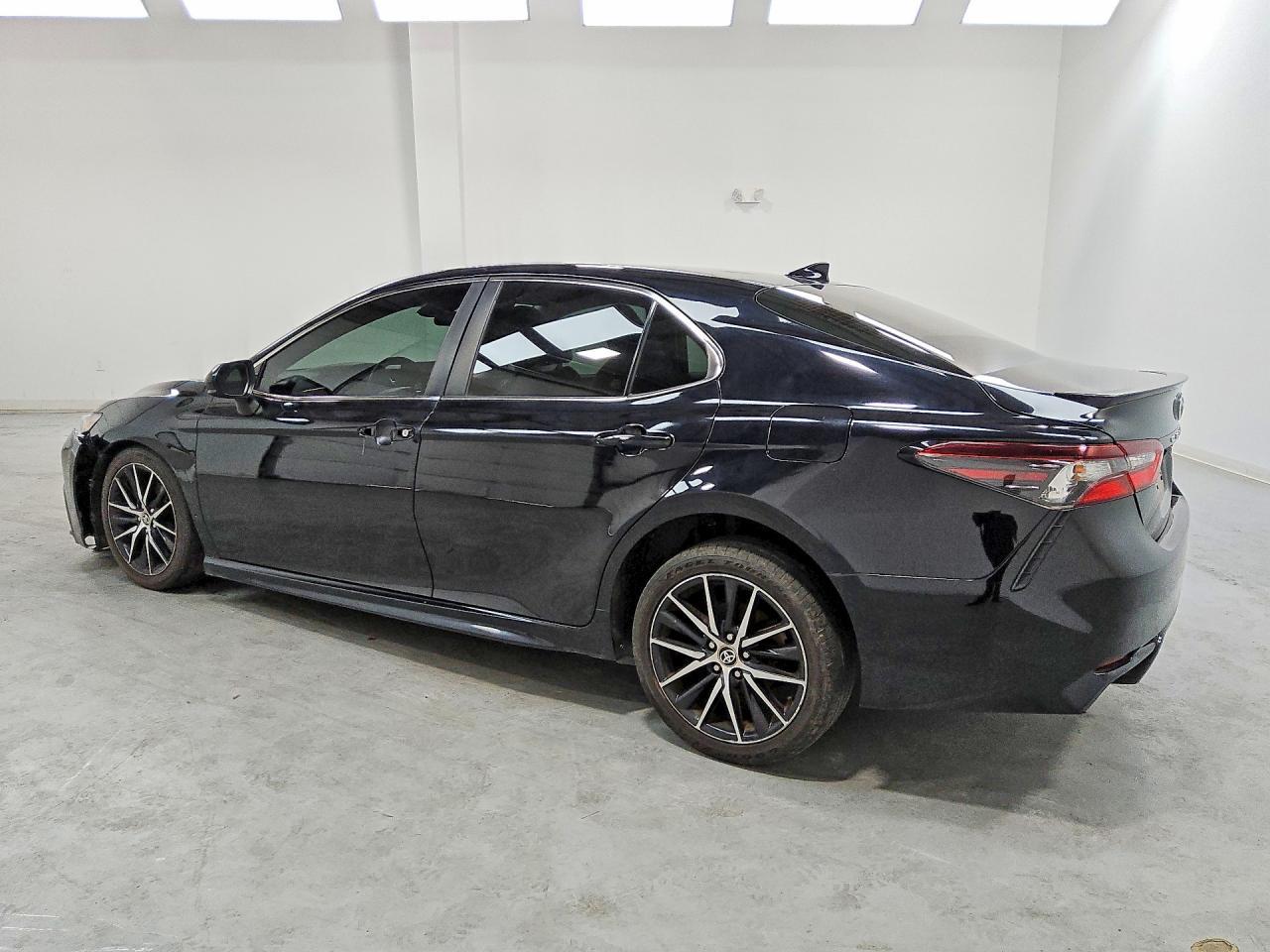 2021 TOYOTA CAMRY