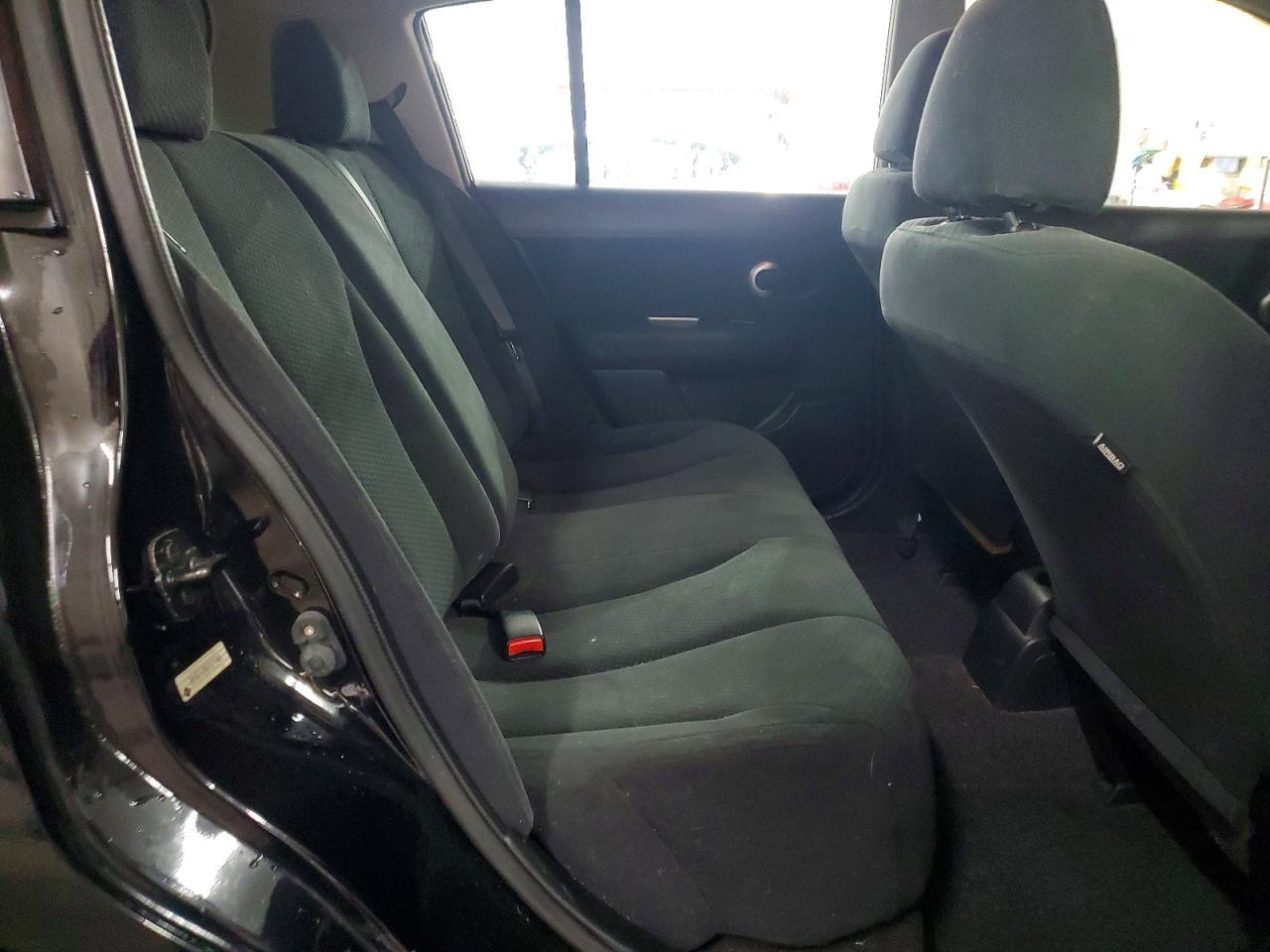 2012 NISSAN VERSA