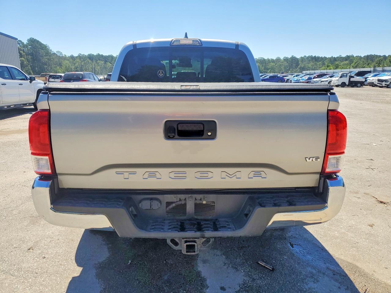2016 TOYOTA TACOMA