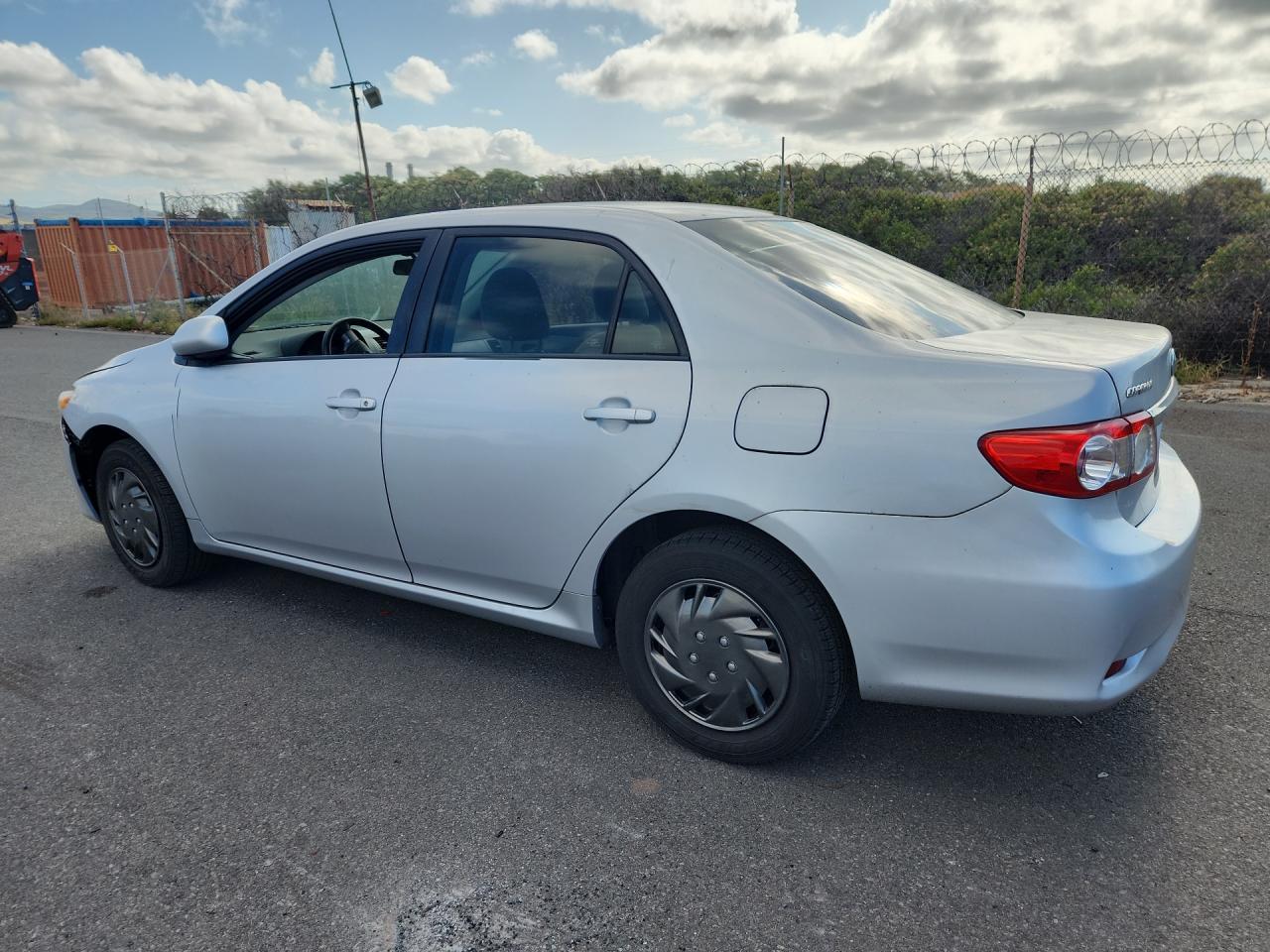 2011 TOYOTA COROLLA