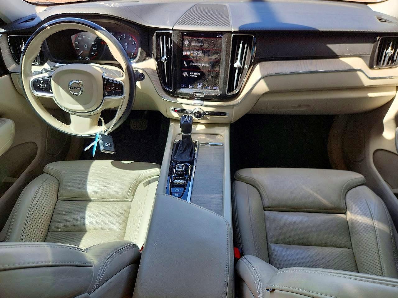 2021 VOLVO XC60