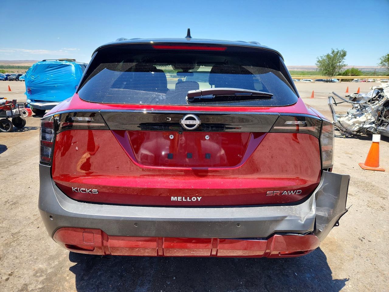 2025 NISSAN KICKS