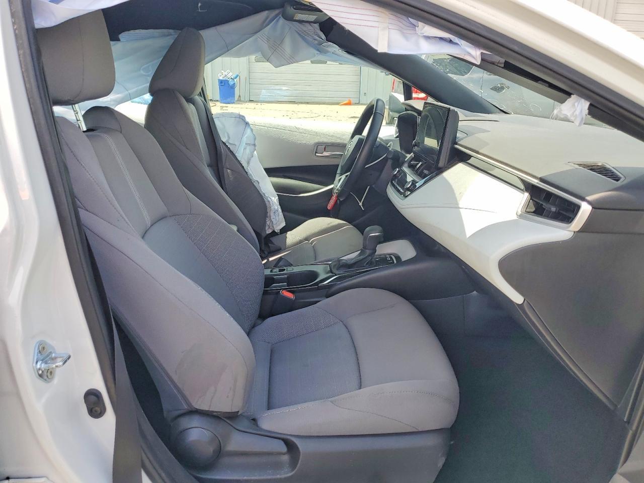 2025 TOYOTA COROLLA