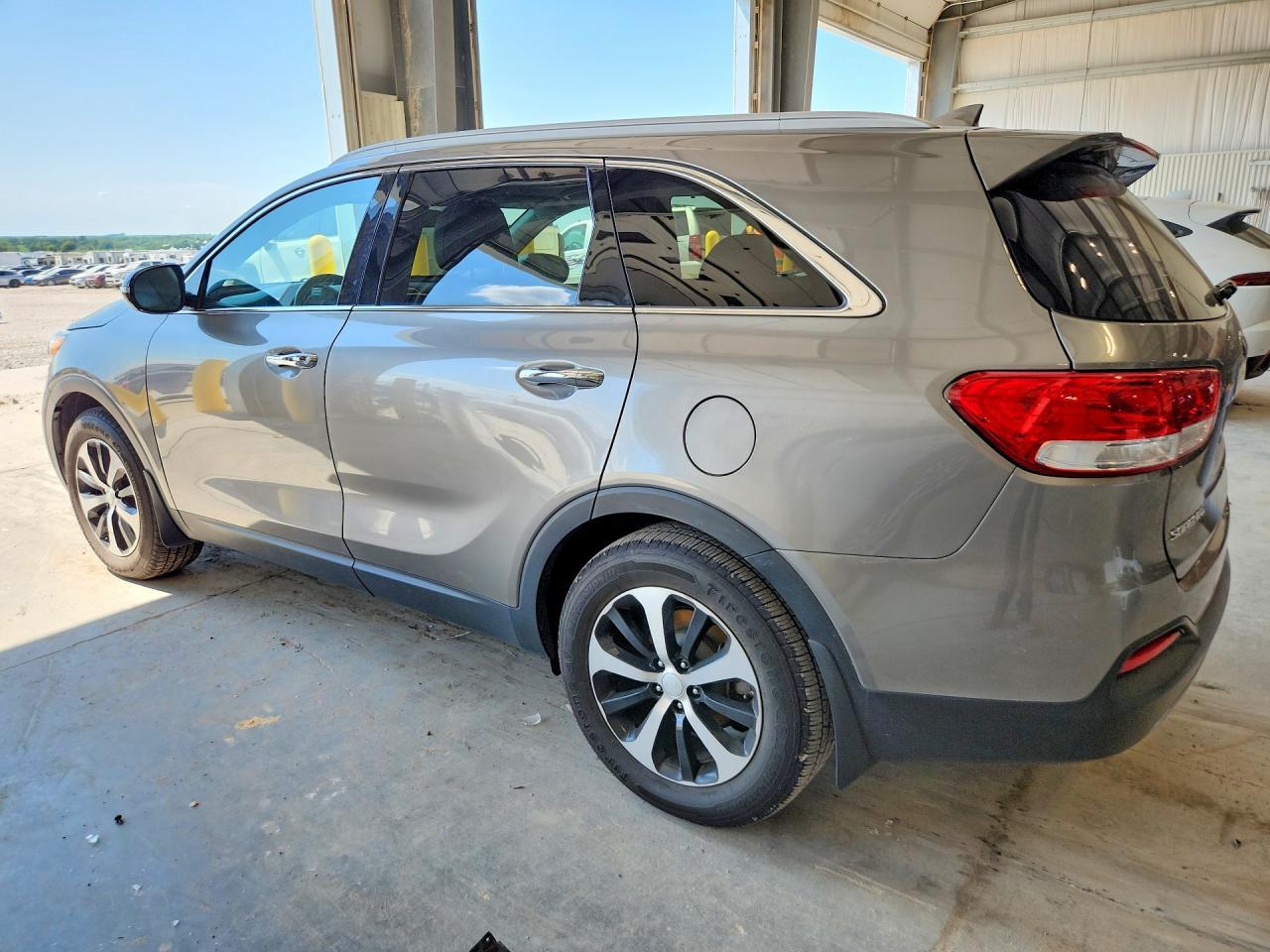 2017 KIA SORENTO