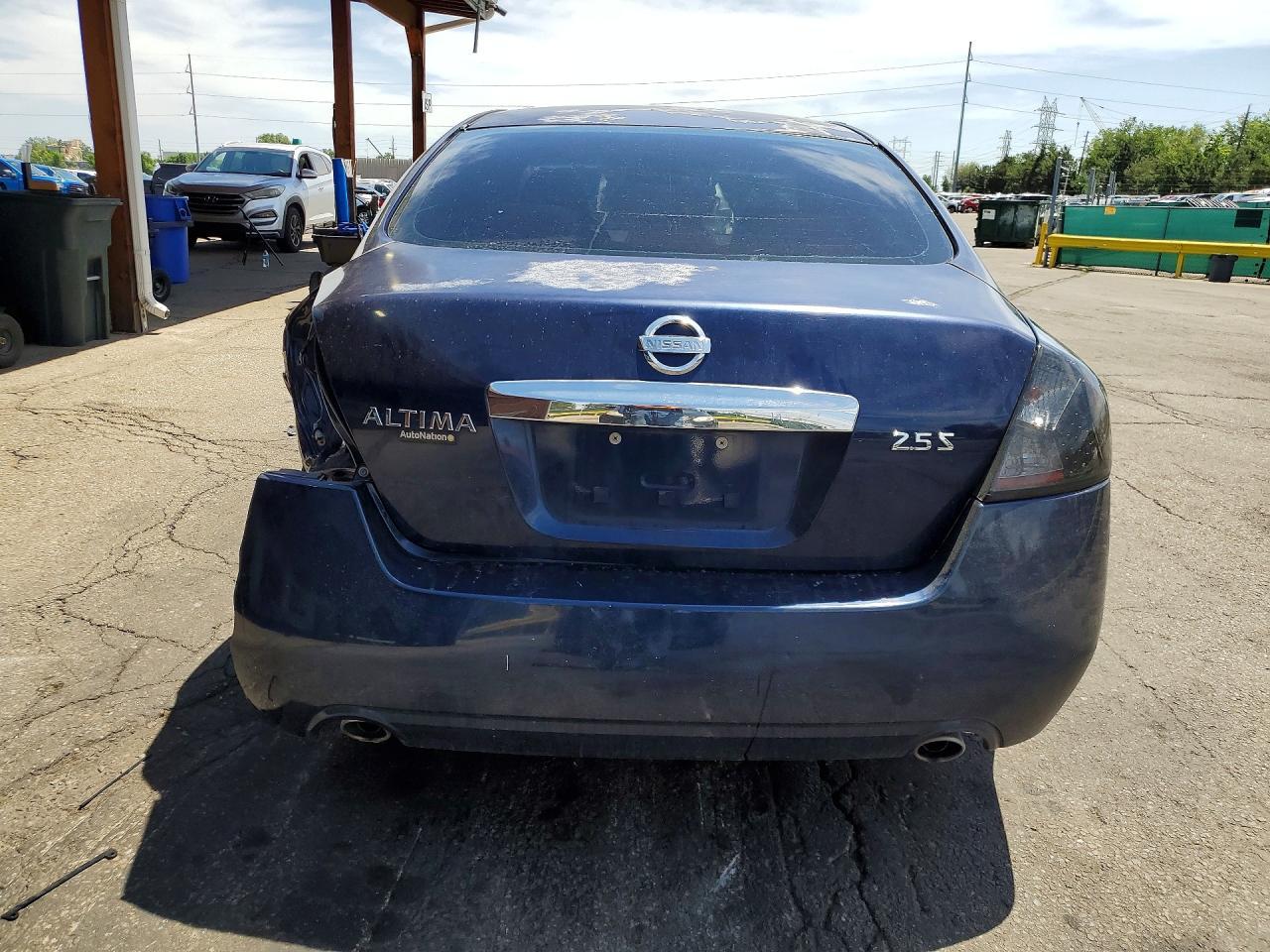 2010 NISSAN ALTIMA
