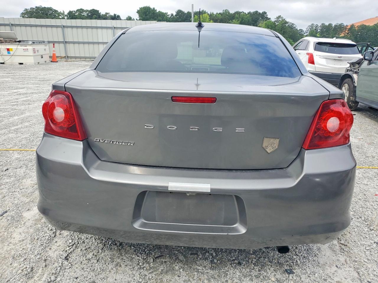 2012 DODGE Avenger