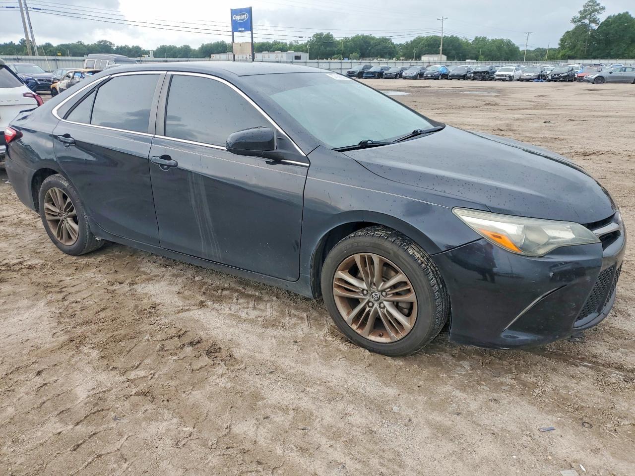 2016 TOYOTA CAMRY