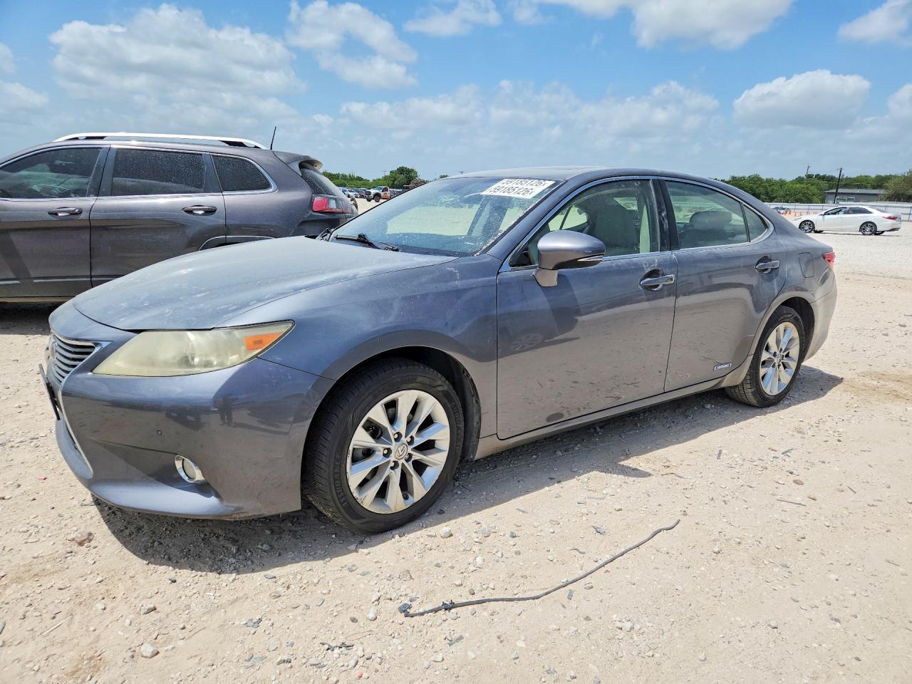 2013 LEXUS ES 300H