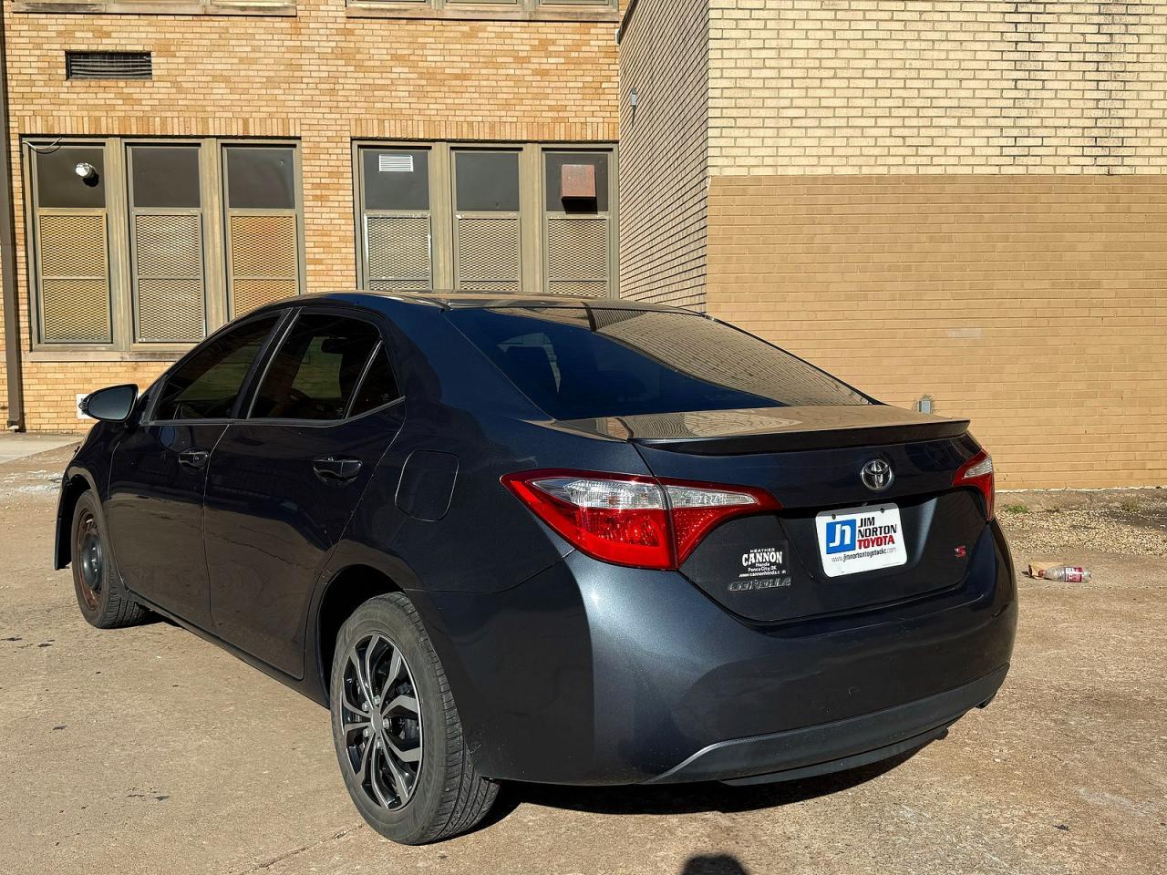 2015 TOYOTA COROLLA