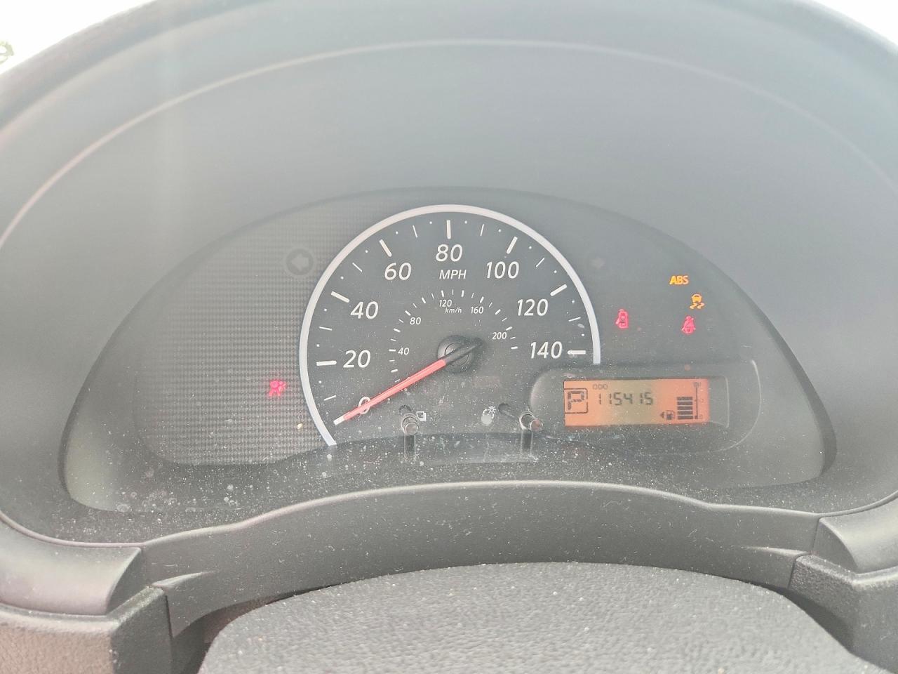 2013 NISSAN VERSA