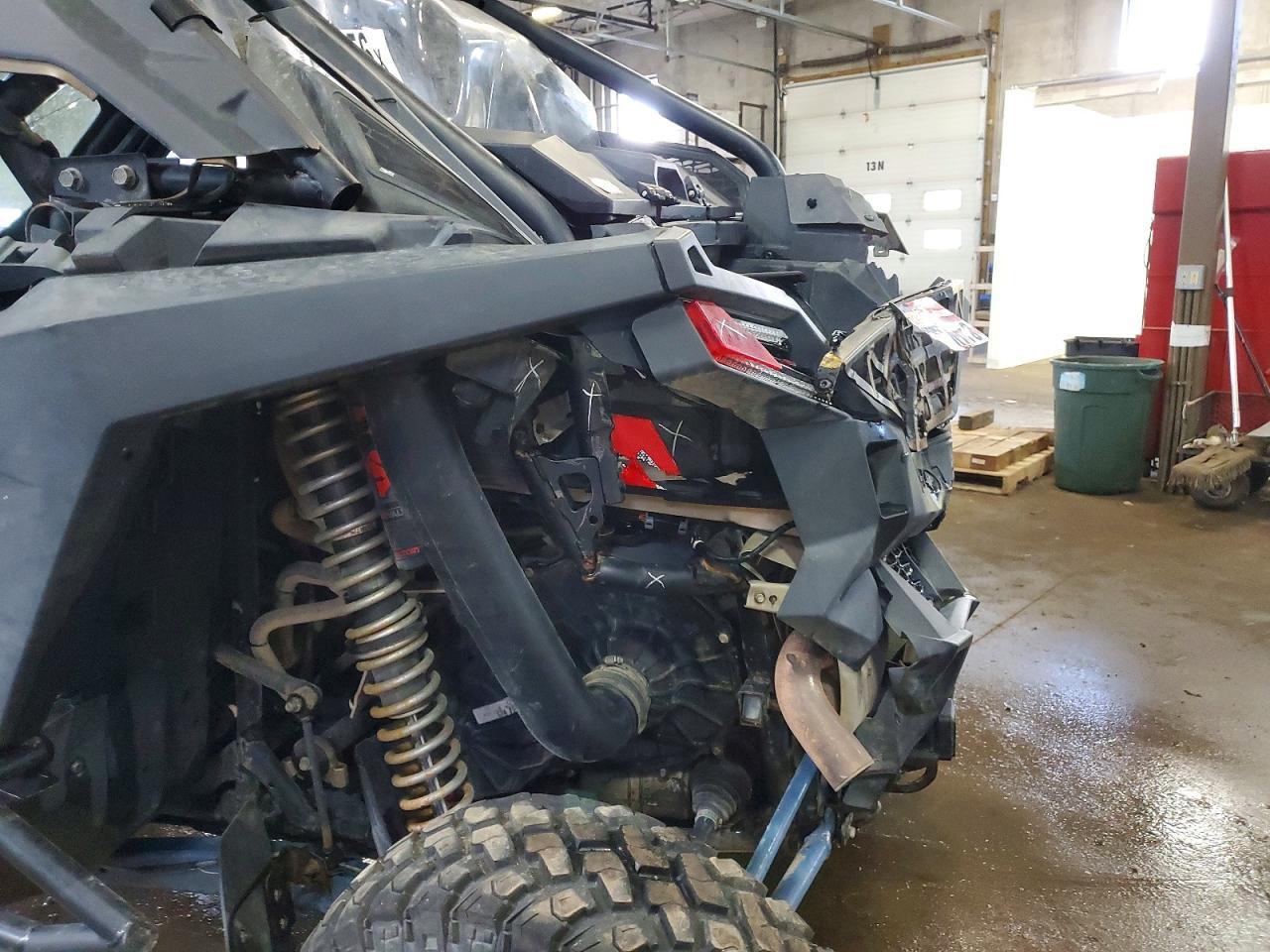 2021 POLARIS Rzr