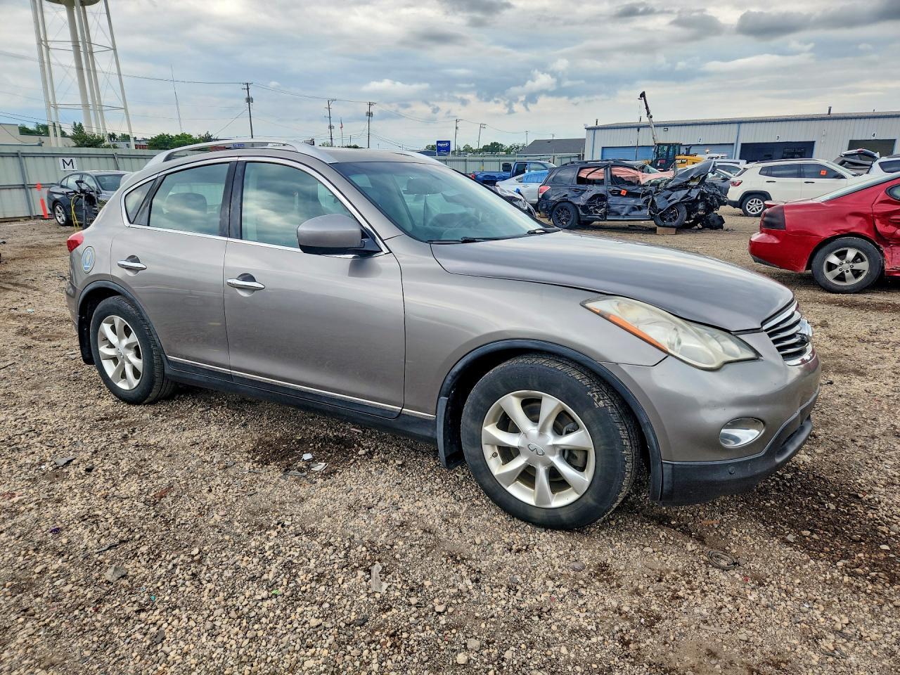 2010 INFINITI EX35