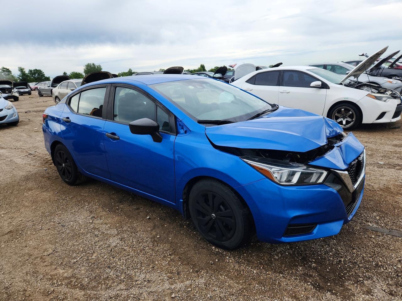 2020 NISSAN VERSA