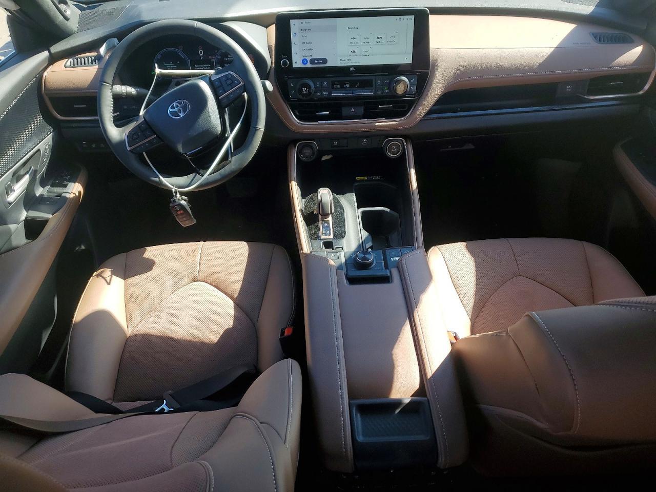 2026 TOYOTA HIGHLANDER