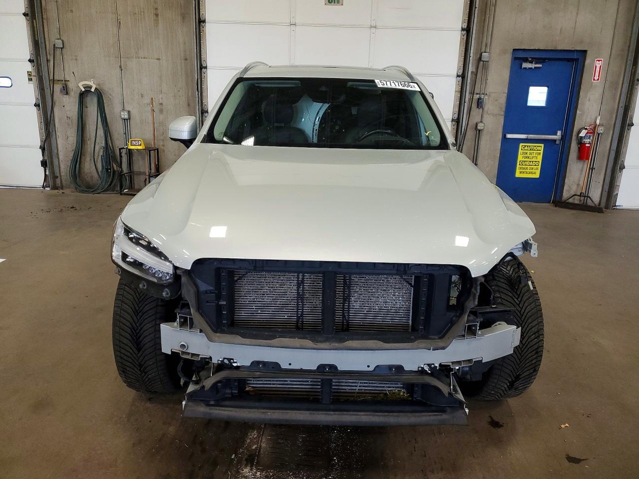 2020 VOLVO XC90