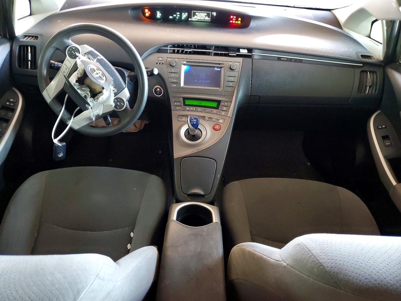 2015 TOYOTA PRIUS