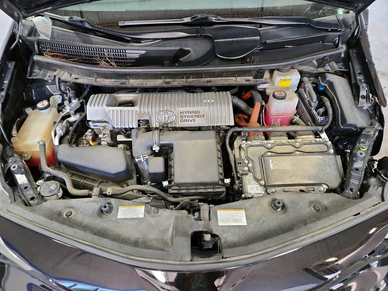 2017 TOYOTA PRIUS V