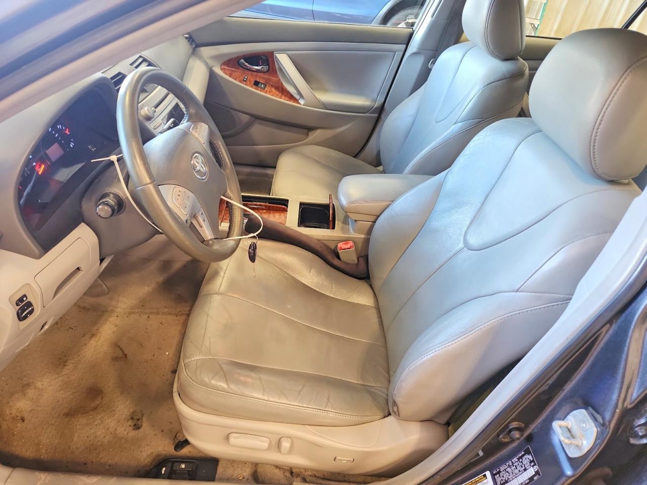 2010 TOYOTA CAMRY