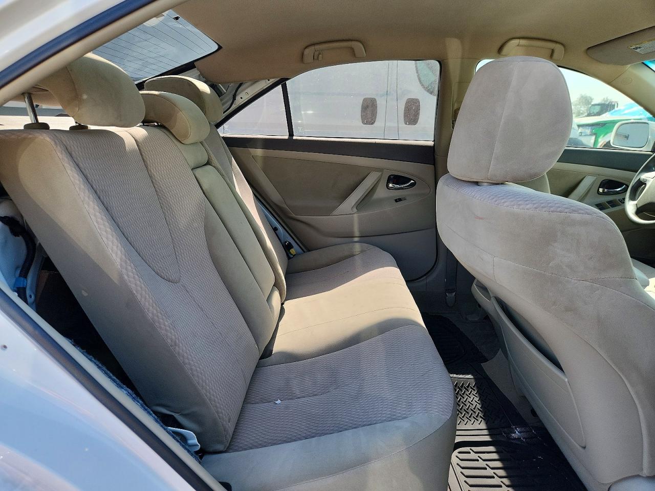 2010 TOYOTA CAMRY