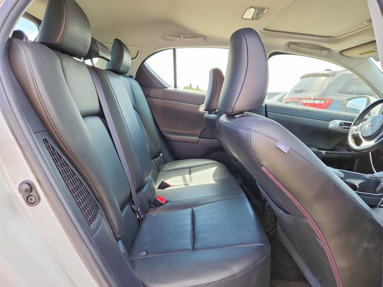 2012 LEXUS CT 200