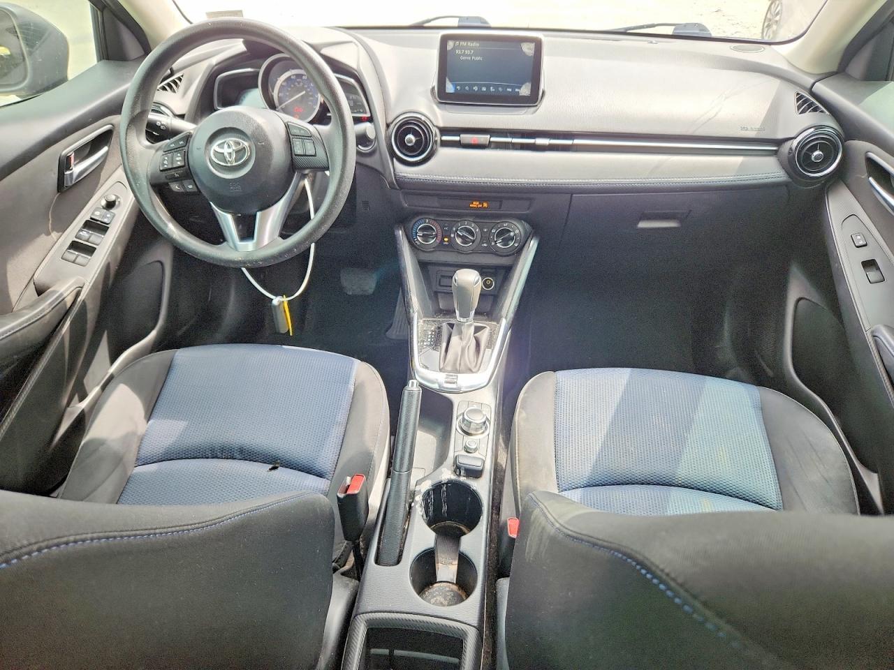 2017 TOYOTA YARIS