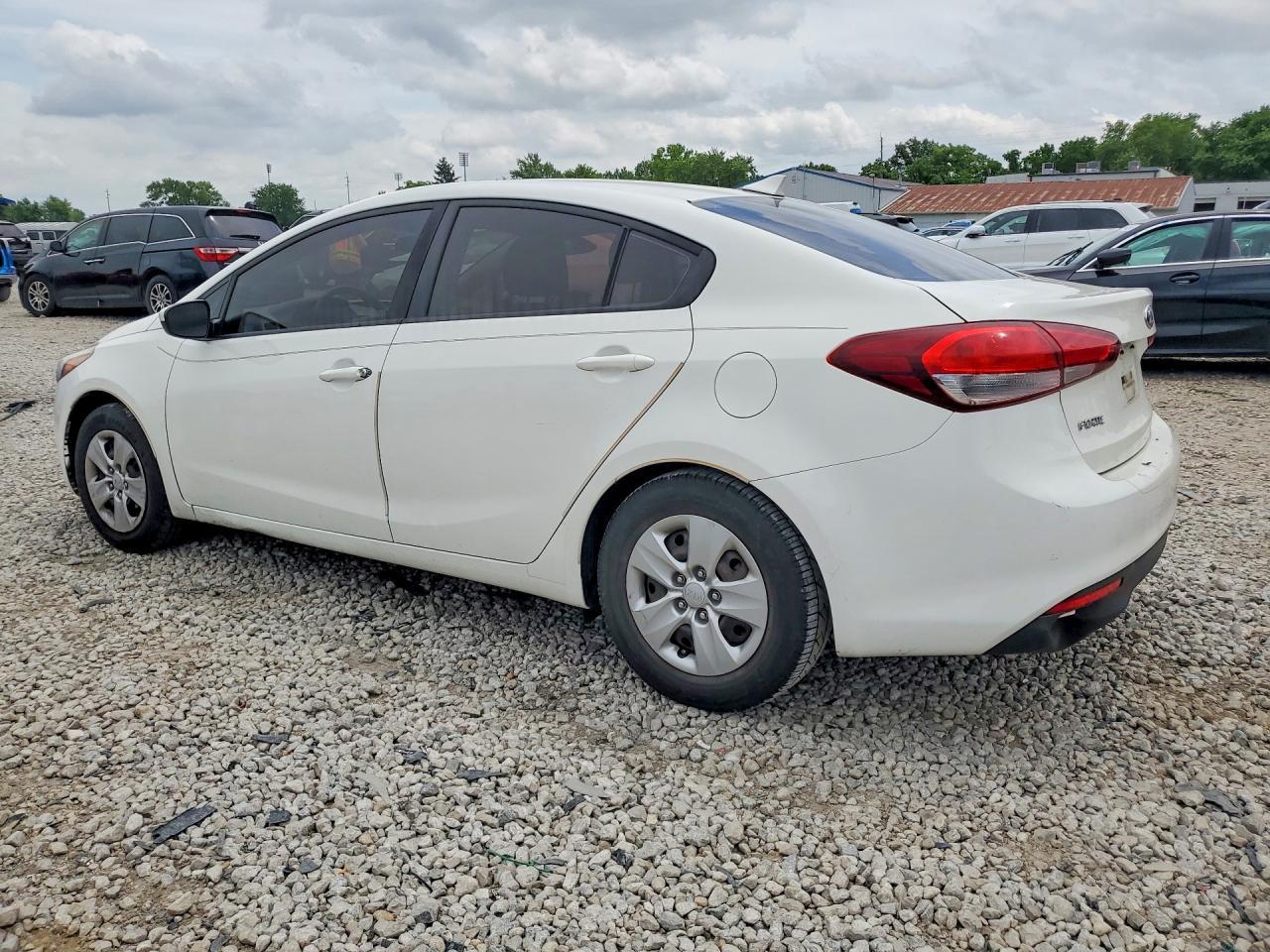 2017 KIA FORTE