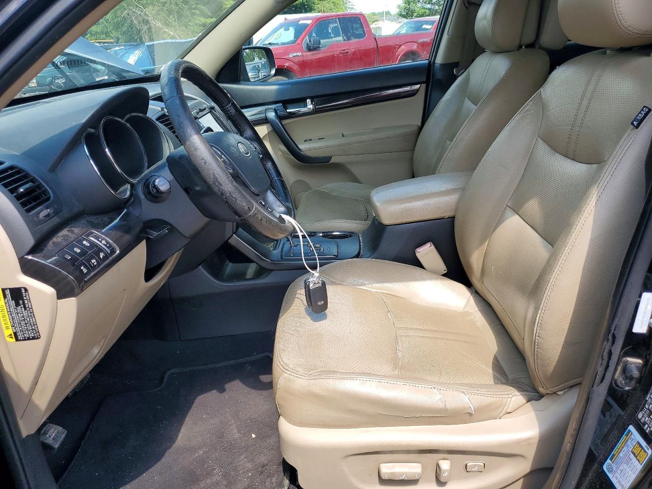 2011 KIA SORENTO