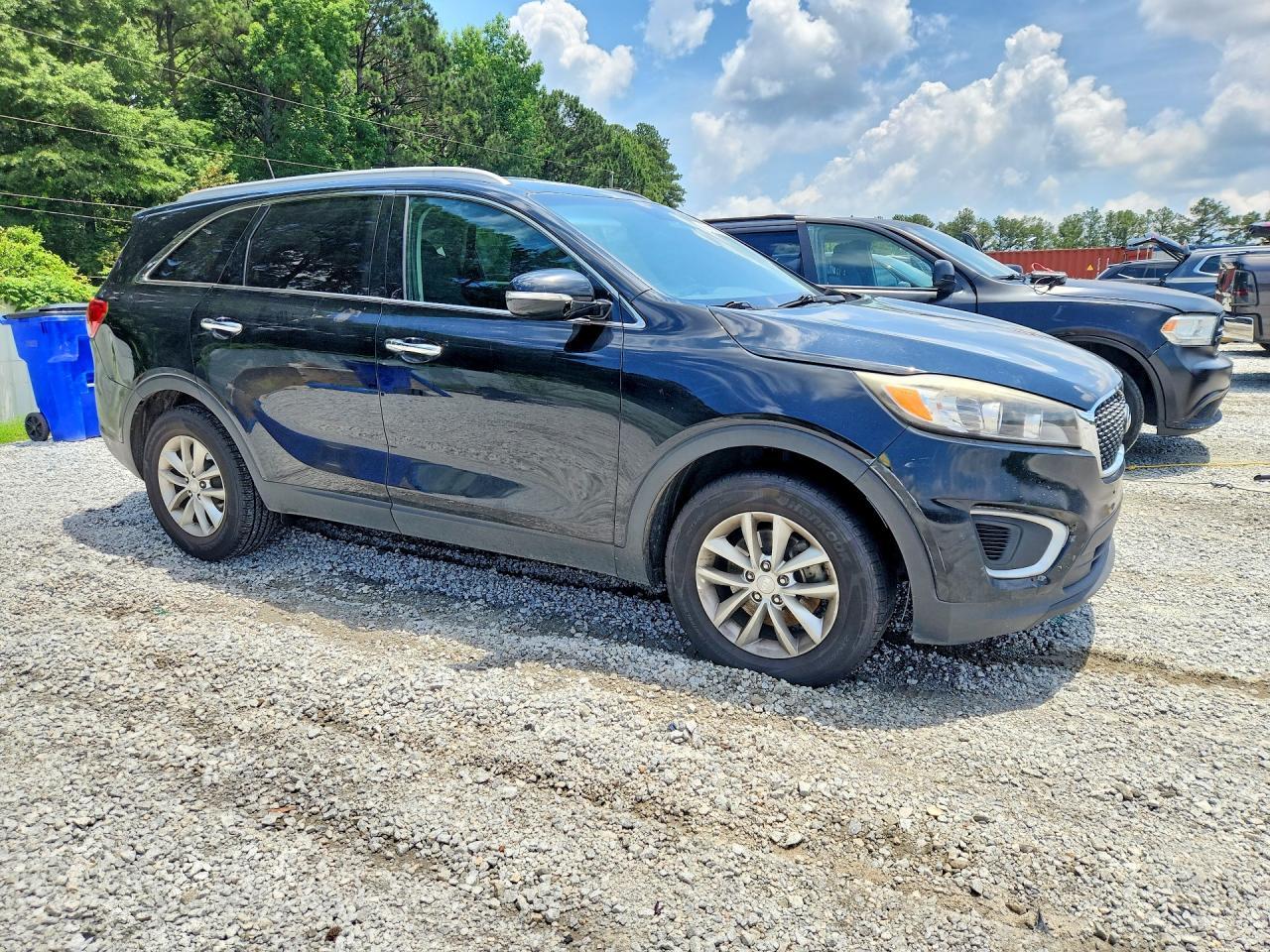 2017 KIA SORENTO