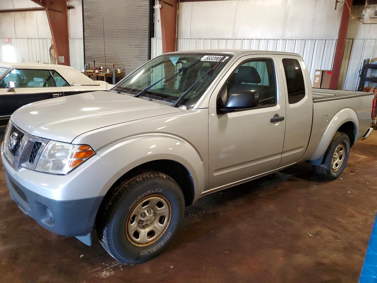 2017 NISSAN Frontier
