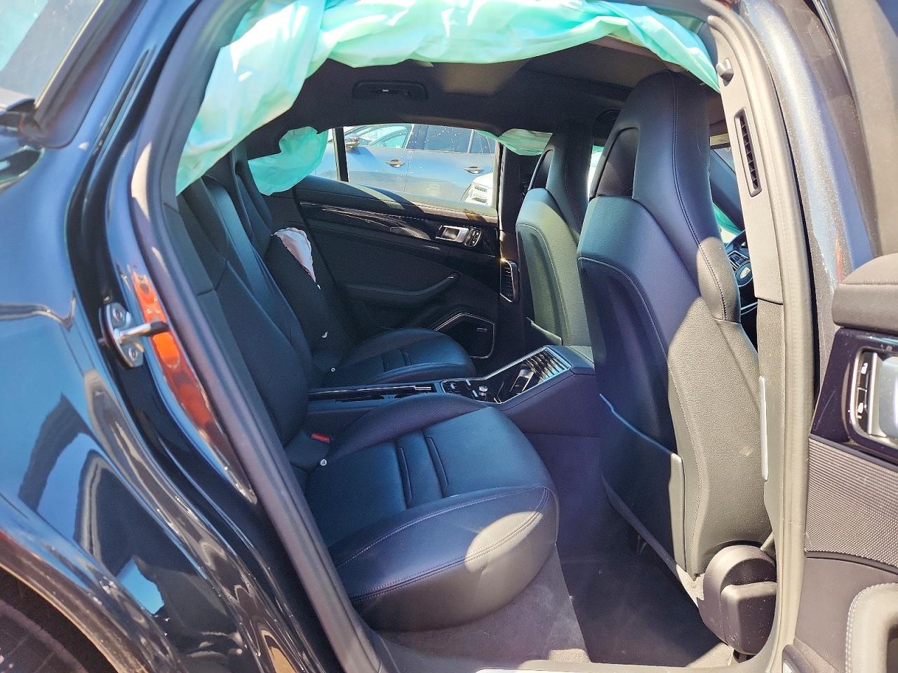 2021 PORSCHE Panamera