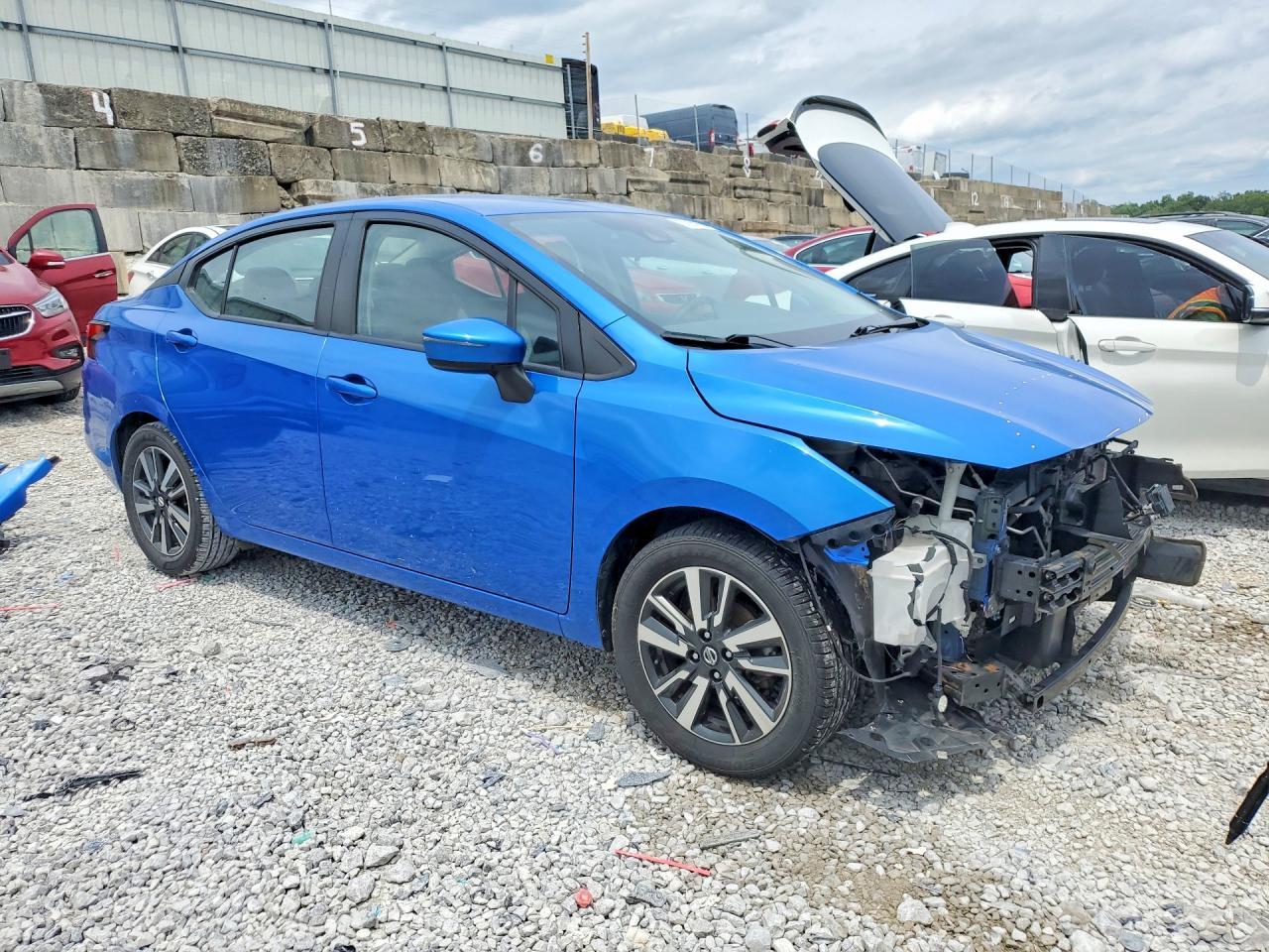 2021 NISSAN VERSA