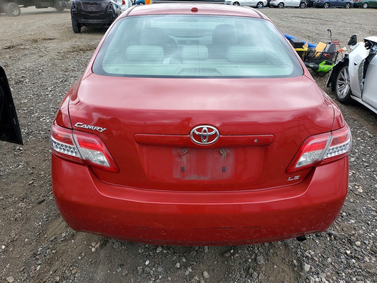 2010 TOYOTA CAMRY