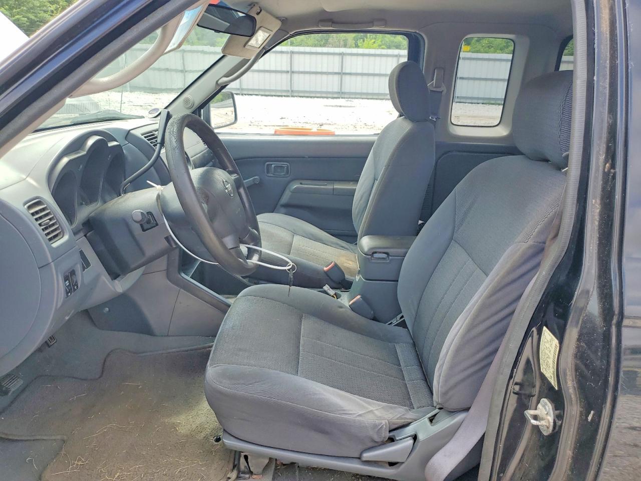 2002 NISSAN Frontier