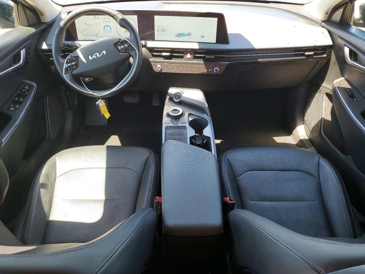 2023 KIA EV6