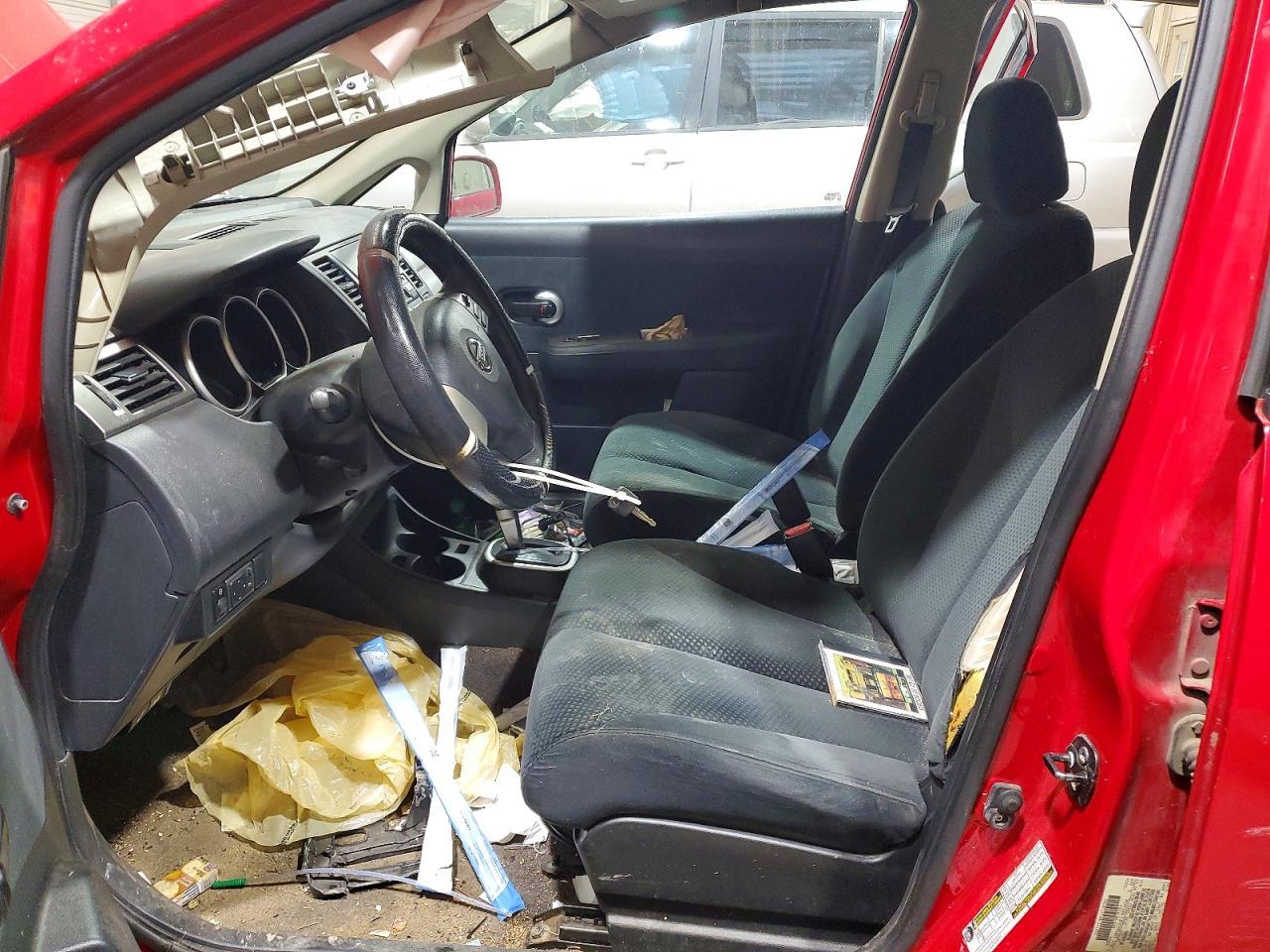 2011 NISSAN VERSA