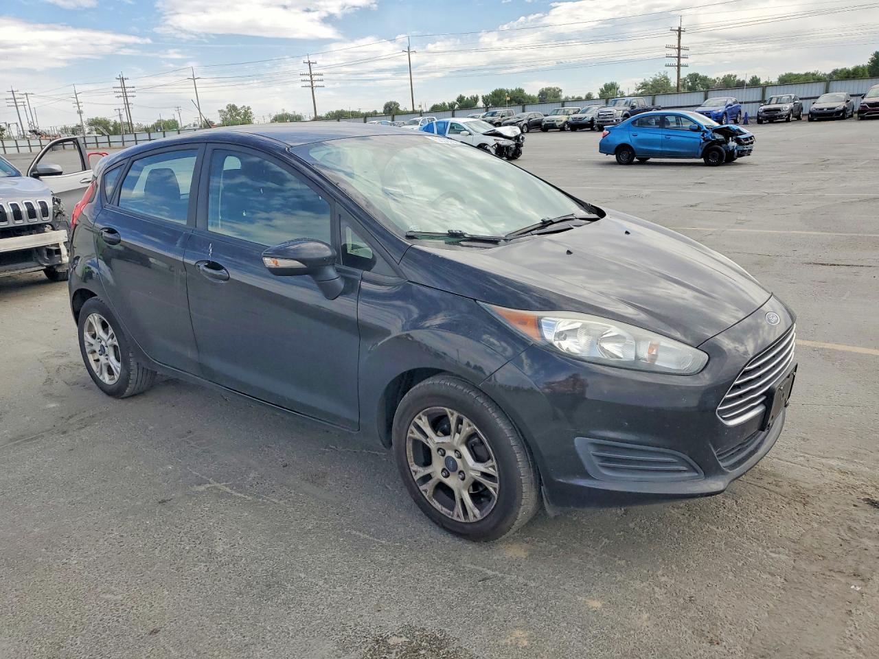 2015 FORD Fiesta