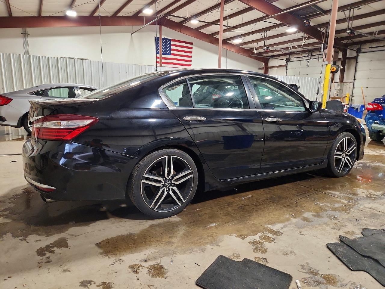 2017 HONDA ACCORD