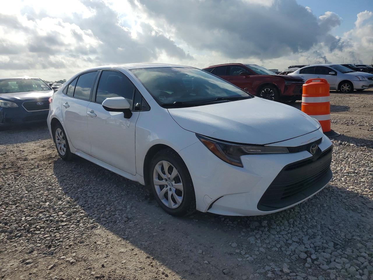 2024 TOYOTA COROLLA