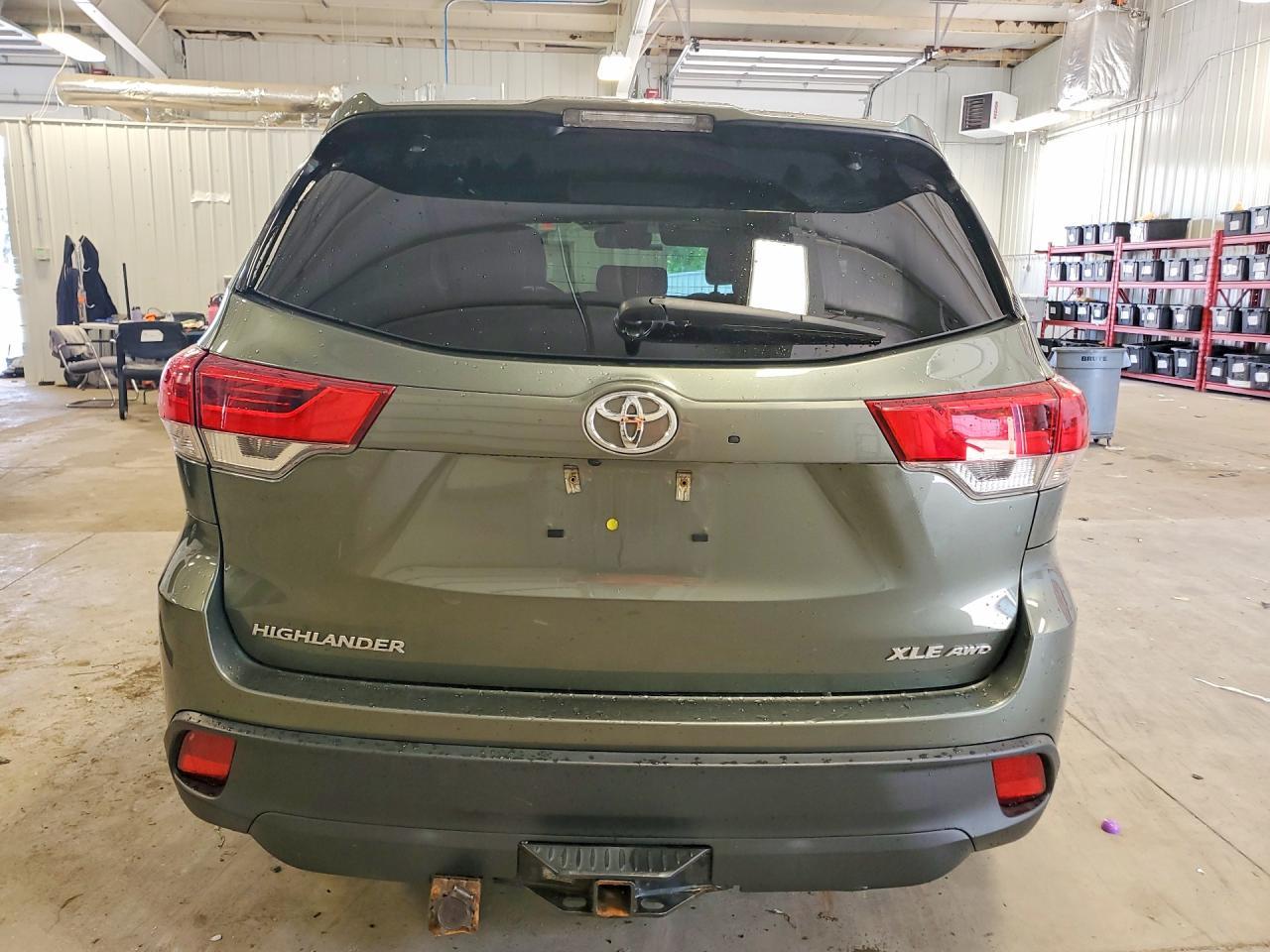2019 TOYOTA HIGHLANDER