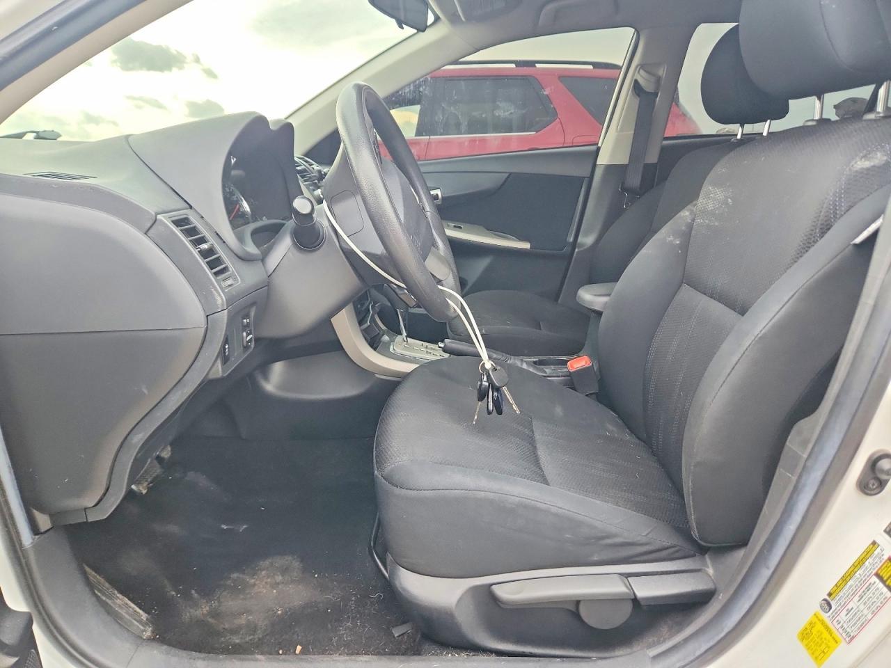 2011 TOYOTA COROLLA