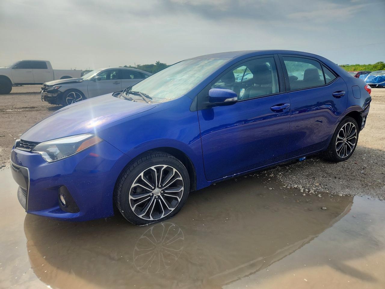 2016 TOYOTA COROLLA