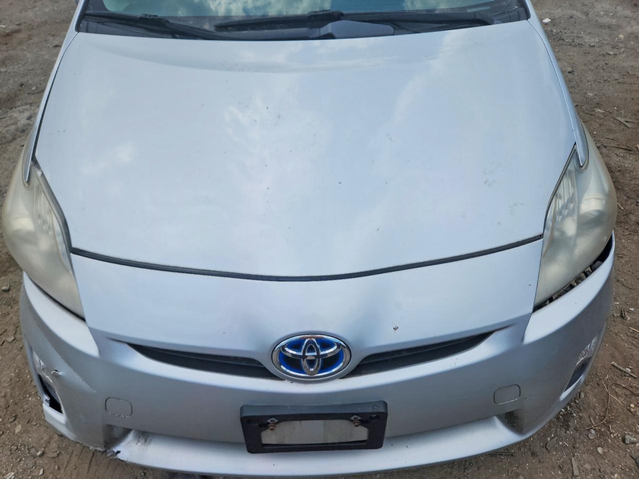 2011 TOYOTA PRIUS