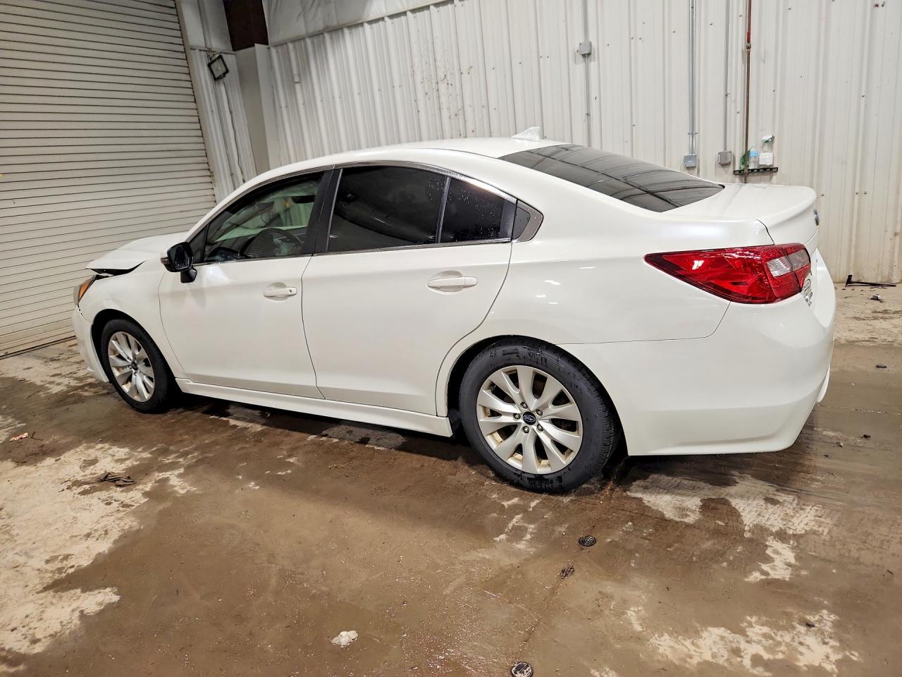 2017 SUBARU Legacy