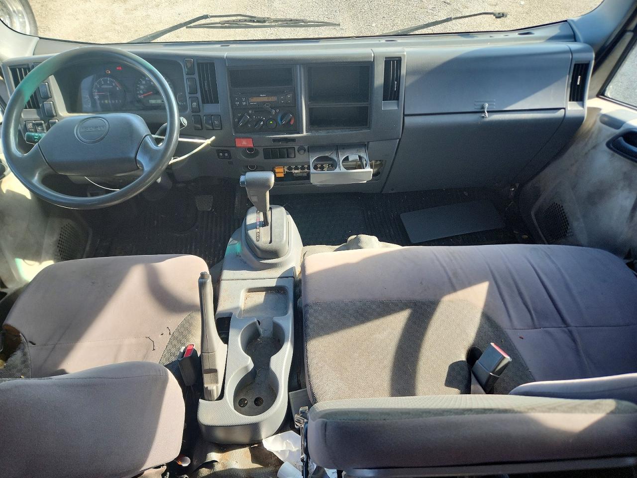 2014 ISUZU Npr Hd