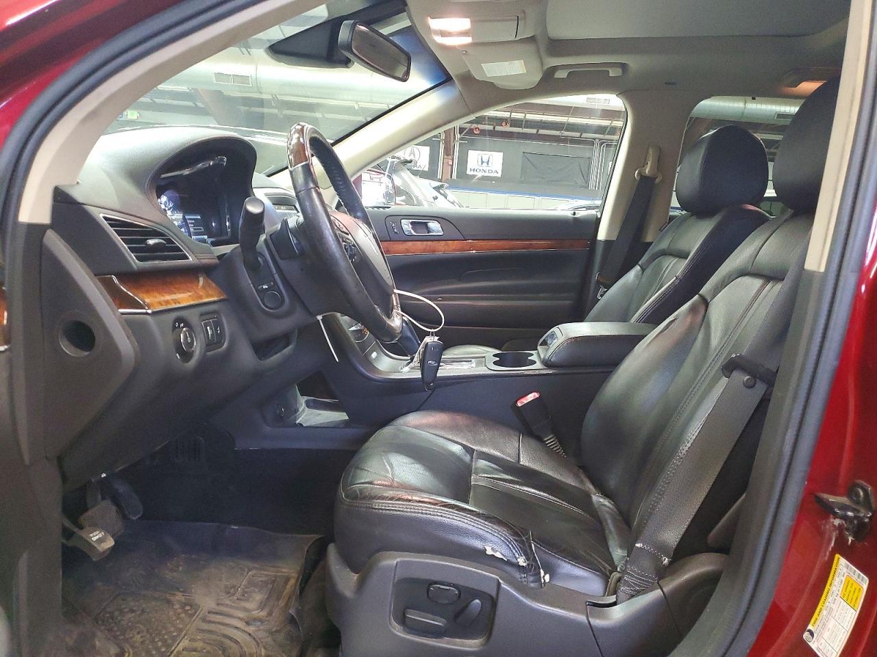 2016 LINCOLN MKT