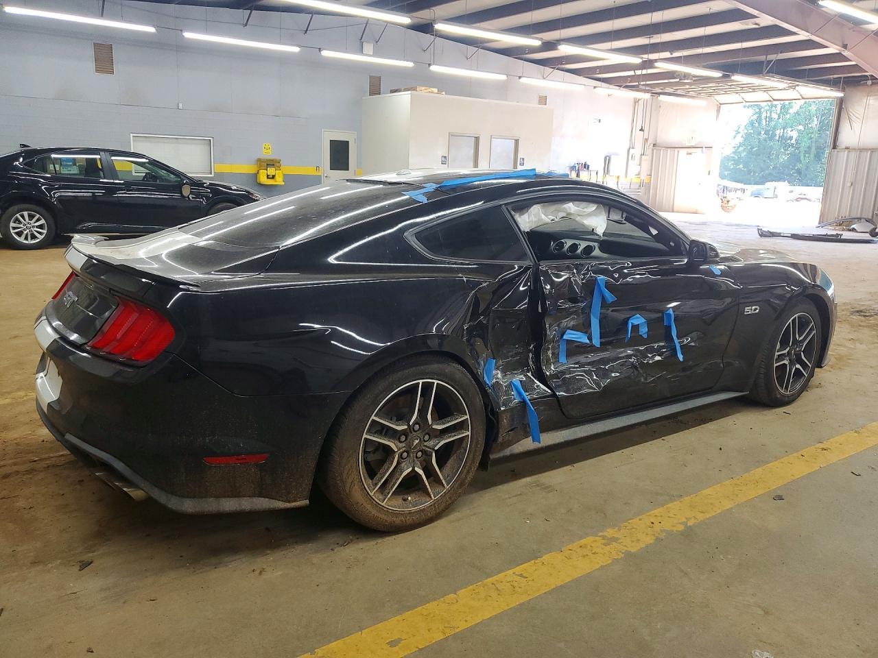 2019 FORD MUSTANG