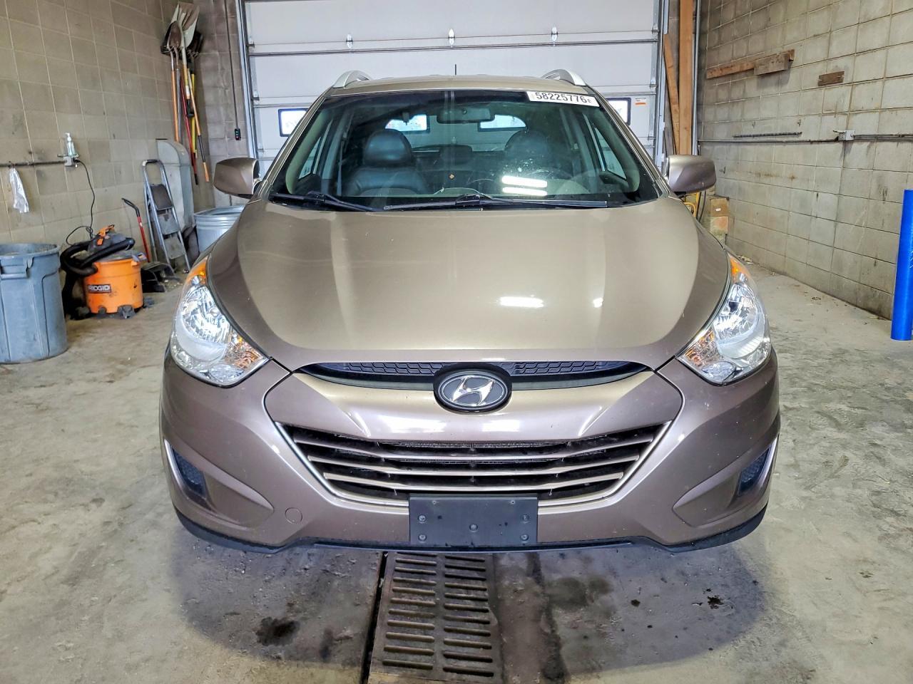 2011 HYUNDAI TUCSON